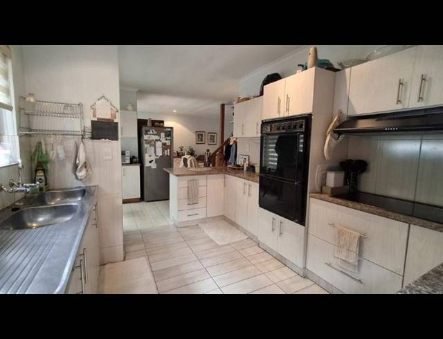 5 BEDROOM HOUSE FOR SALE IN MALVERN